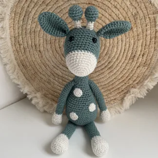 Kleine Giraf Groen - gehaakte knuffel