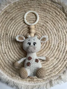 Wagenhanger Girafje - gehaakte wagenhanger